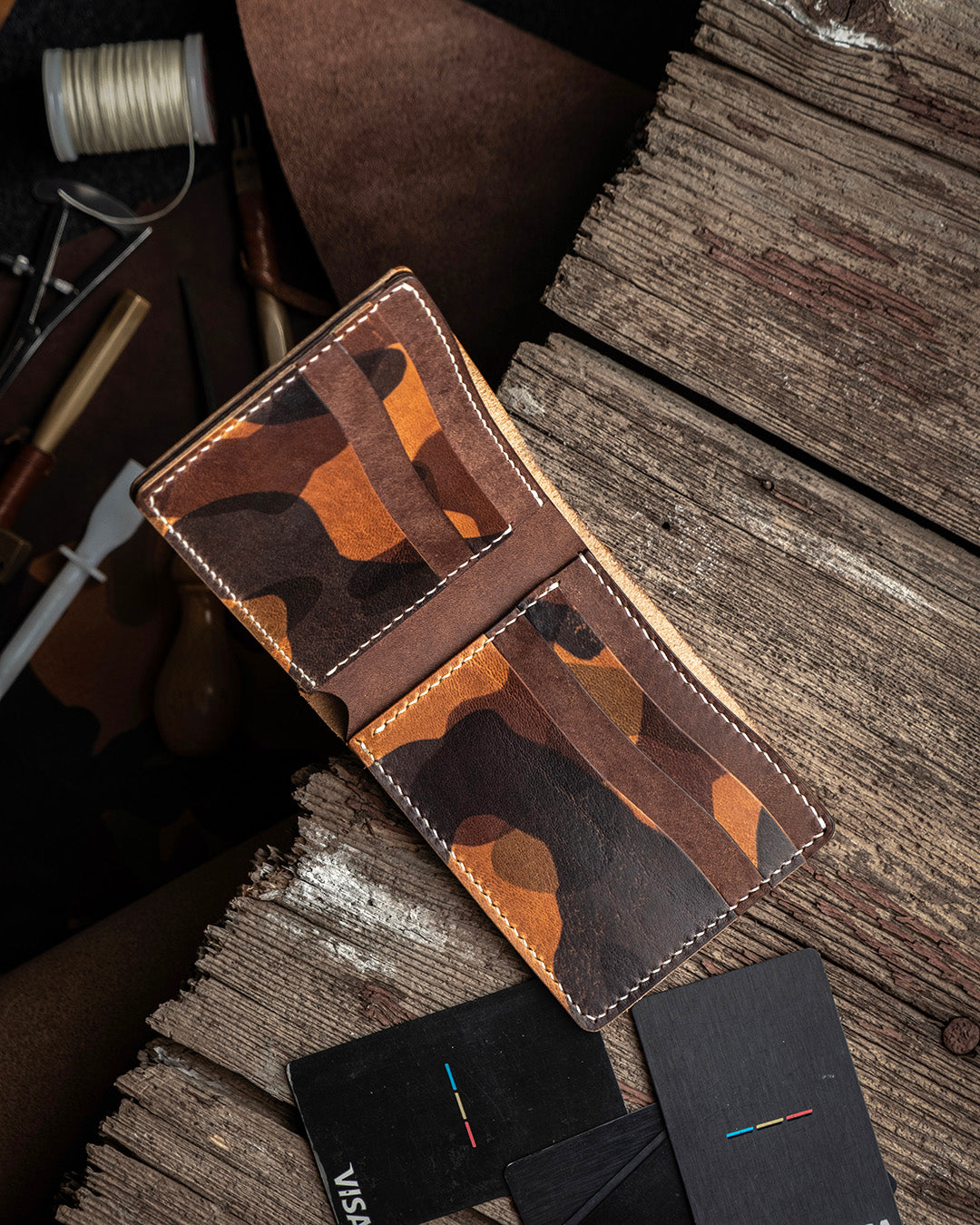Кожен портфейл тип Bifold – FREY Camo